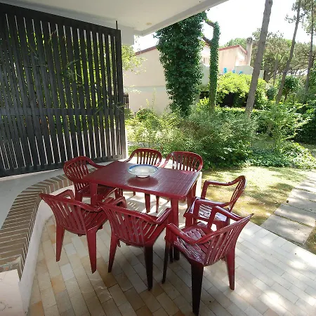Locazione Turistica Villaggio Estate リニャーノ・サッビアドーロ